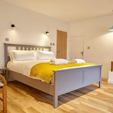 The Mural - City Centre - Your Apartment 布里斯托 外观 照片